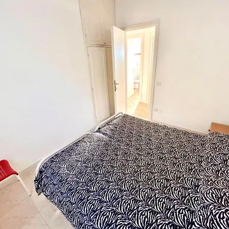 Maria Giovanna 2, Taunus Hébergement de vacances Numana